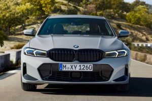 Рестайлинг BMW 3-серии G20: новый салон и фейслифтинг