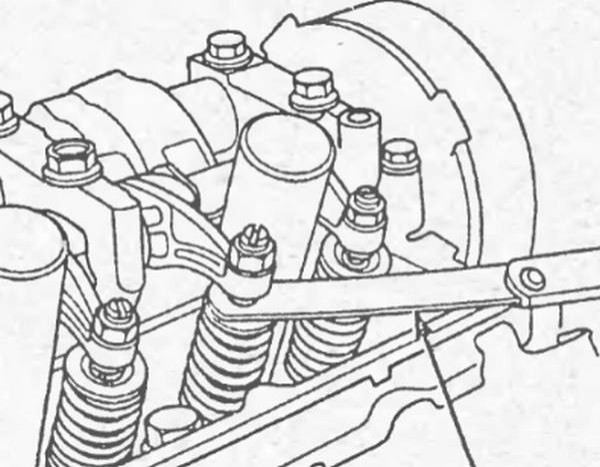 Регулировка клапанов на разных моделях двигателей