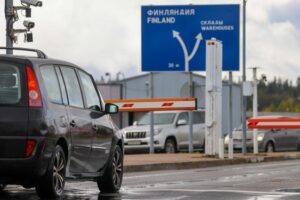 Финляндия запретила въезд автомобилей с российскими номерами