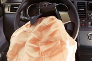 Восстановление подушек безопасности в автомобиле