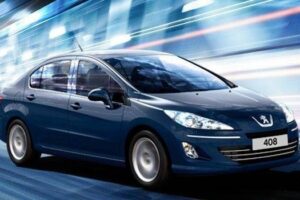 Городской седан за миллион: озвучена стоимость нового Peugeot 408
