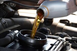 Какое масло заливать в дизельный двигатель: секреты и особенности