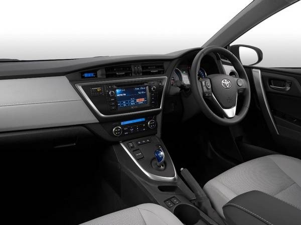 Toyota Auris — харизма в сочетании с технологиями