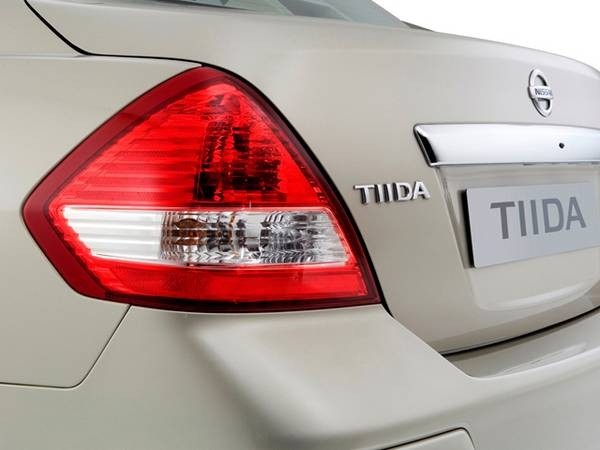 Восходящее солнце — Nissan Tiida